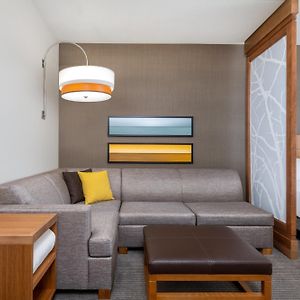 Queen Room Two Queen Beds Sofa Bed High Floor